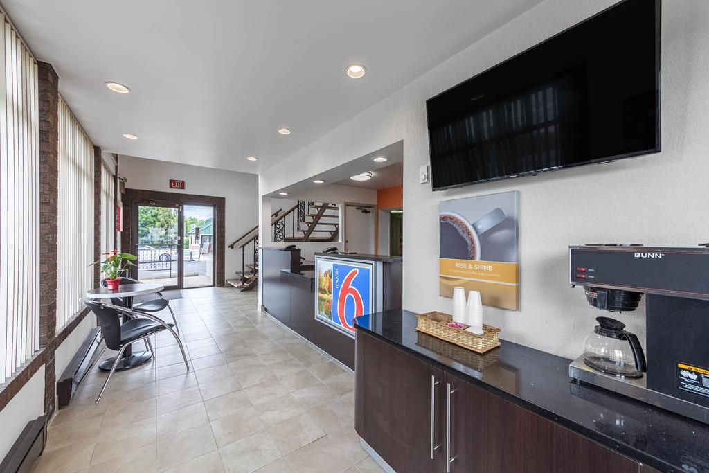 Motel 6-Warminster, Pa Екстериор снимка