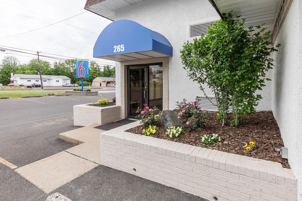 Motel 6-Warminster, Pa Екстериор снимка