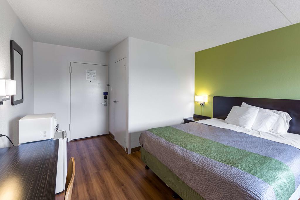 Motel 6-Warminster, Pa Екстериор снимка