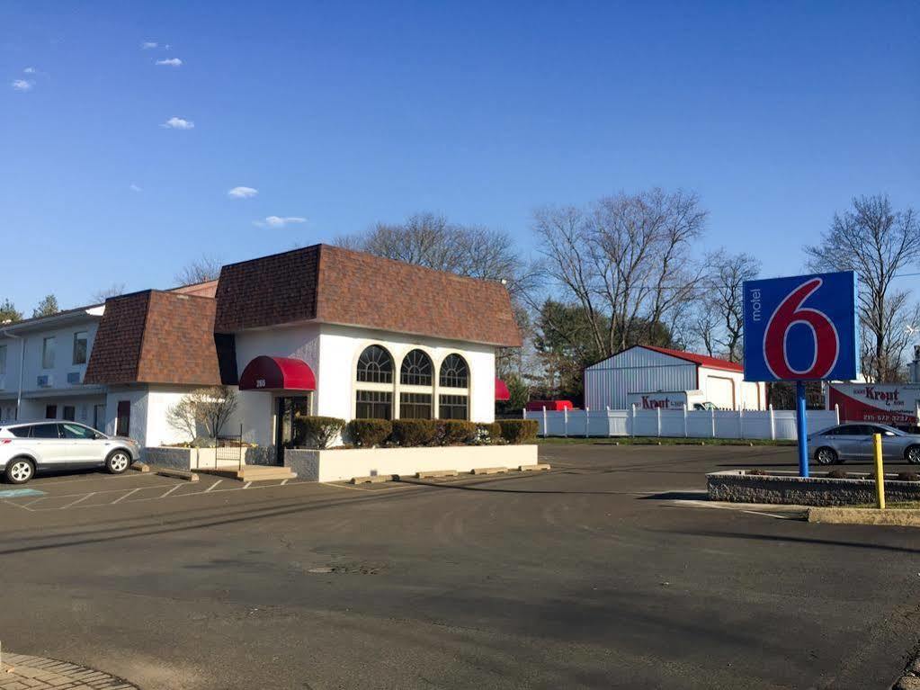 Motel 6-Warminster, Pa Екстериор снимка